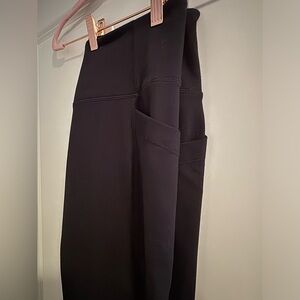 Zella Cropped Leggings with pockets Size Large